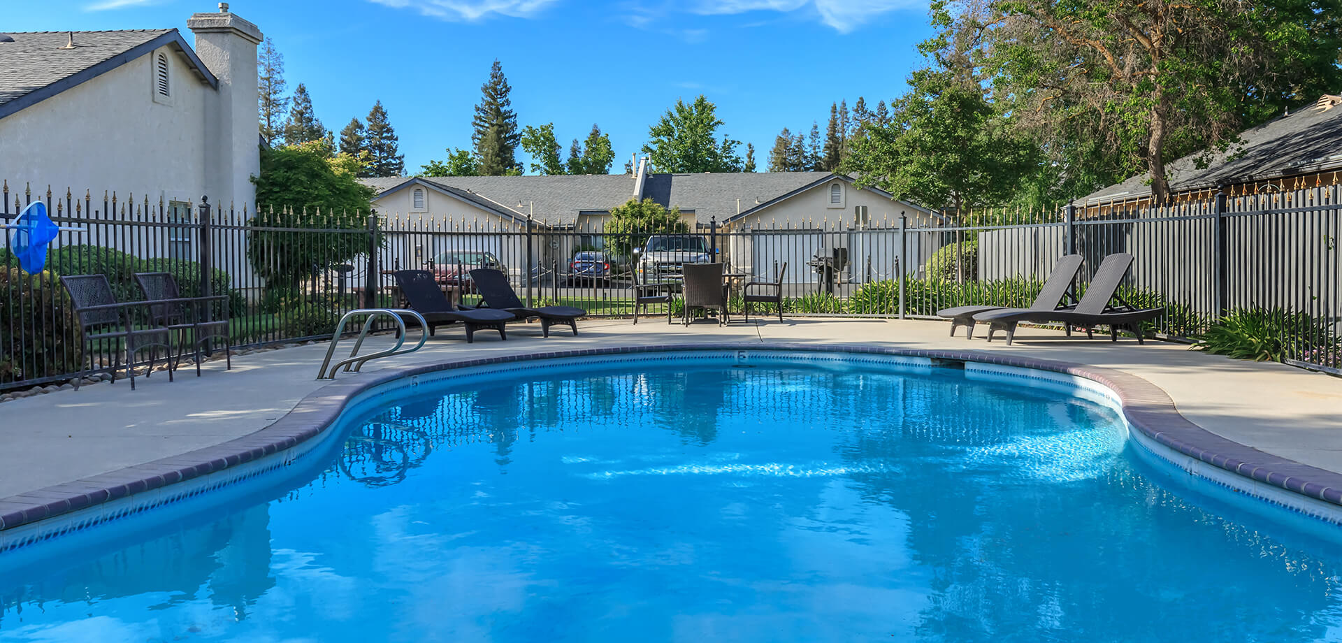 Country Club Estates